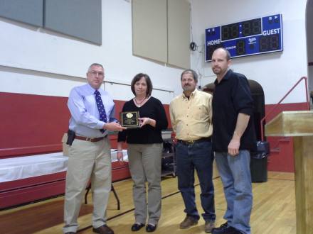 Community Service Award - Done and Bonnie Peachey